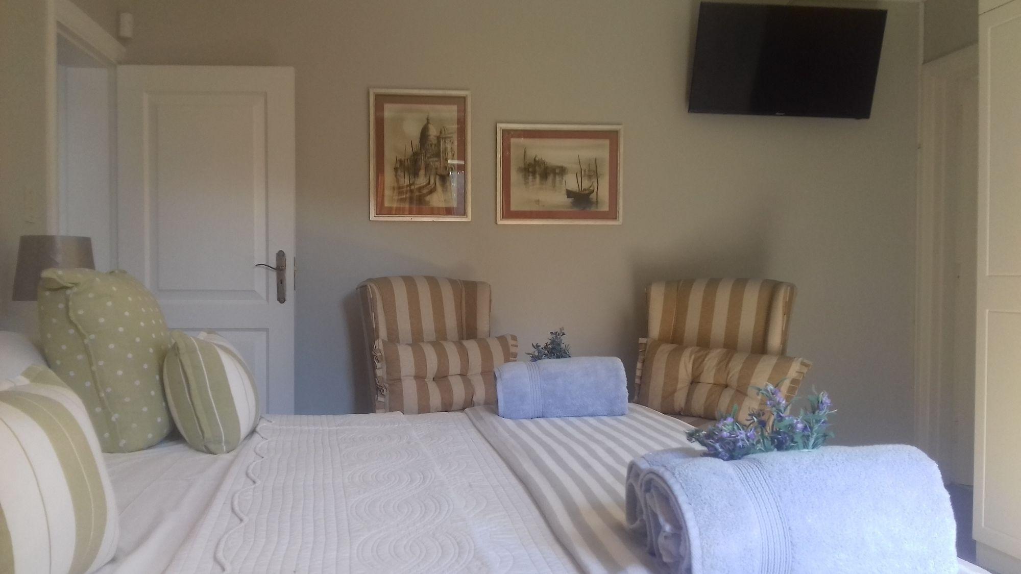 The Whale'S Tale Guesthouse Hermanus Εξωτερικό φωτογραφία