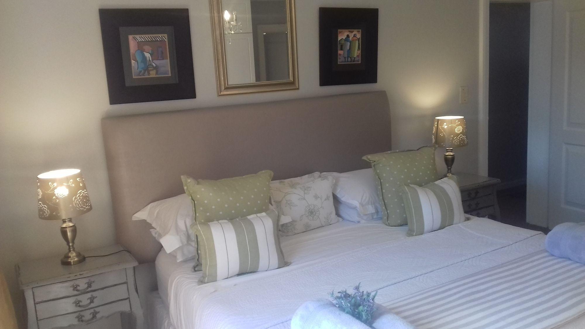 The Whale'S Tale Guesthouse Hermanus Εξωτερικό φωτογραφία